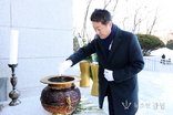 김진경 의장, 2일 ‘2026년 병오년 새해’ 현충탑 참배